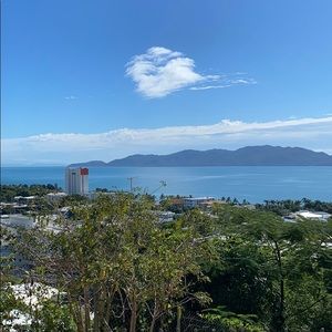 Meet your Posher, Frances